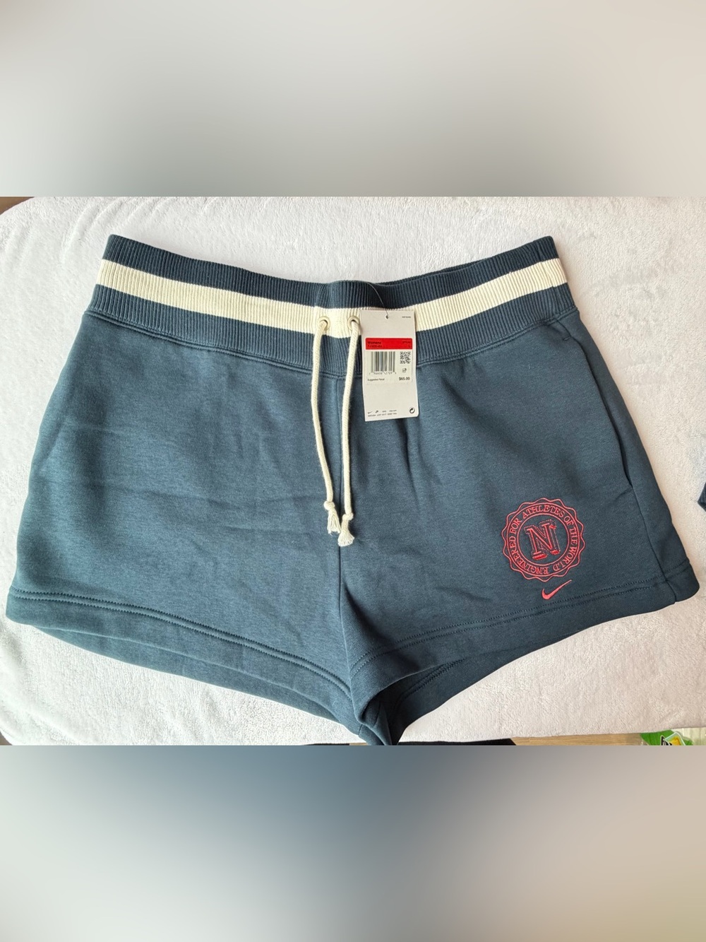 Nike set( shorts and sweatshirt)